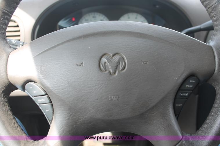 image for item I8108 2003 Dodge Grand Caravan Sport van
