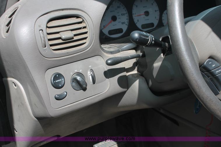image for item I8108 2003 Dodge Grand Caravan Sport van