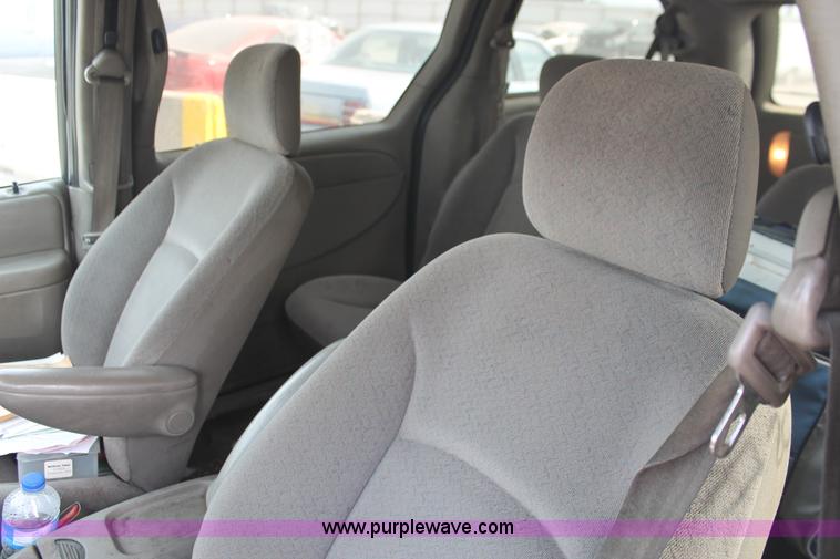 image for item I8108 2003 Dodge Grand Caravan Sport van