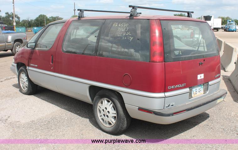 image for item I8109 1990 Chevrolet Lumina APV van