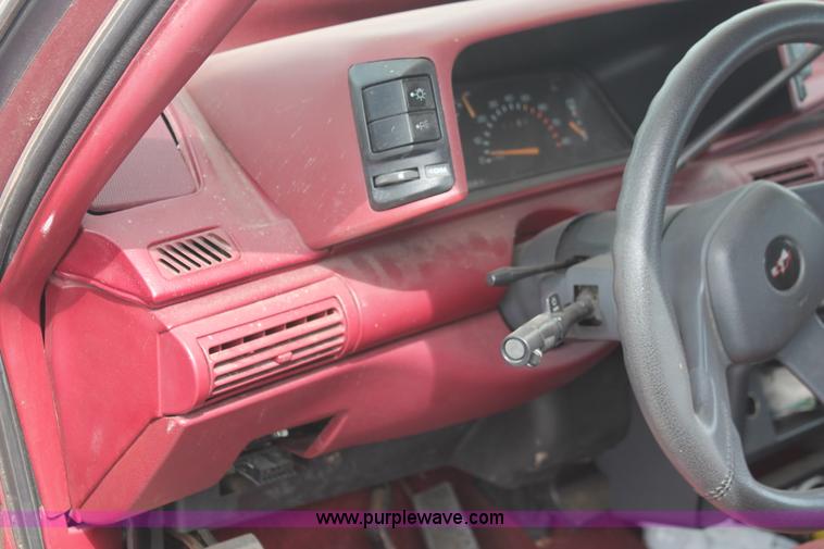 image for item I8109 1990 Chevrolet Lumina APV van