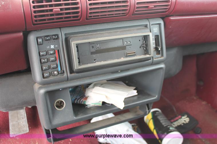 image for item I8109 1990 Chevrolet Lumina APV van