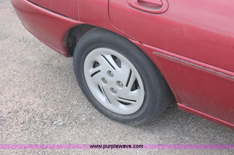 image for item I8110 1997 Ford Escort LX