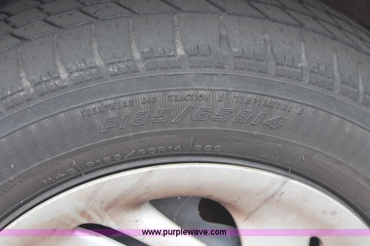 image for item I8110 1997 Ford Escort LX