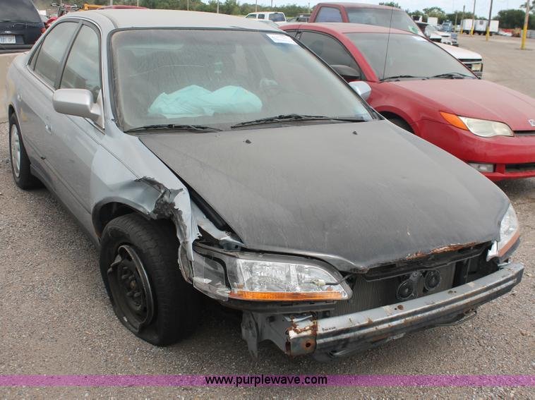 image for item I8113 1998 Honda Accord LX