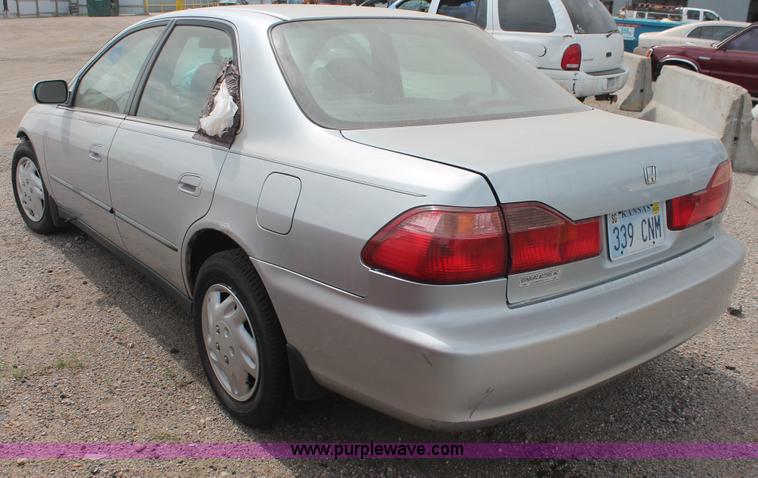 image for item I8113 1998 Honda Accord LX
