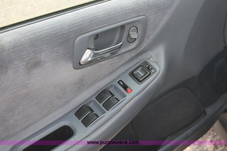 image for item I8113 1998 Honda Accord LX