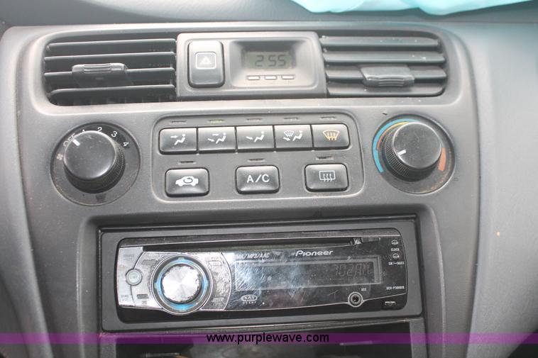 image for item I8113 1998 Honda Accord LX