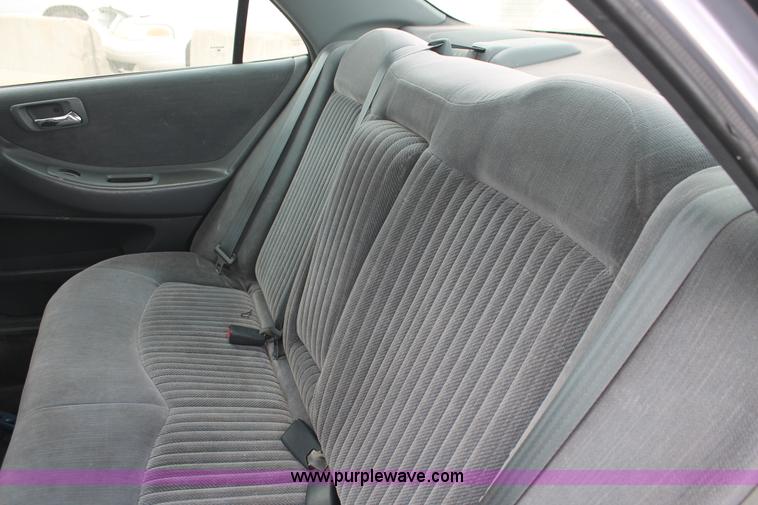 image for item I8113 1998 Honda Accord LX