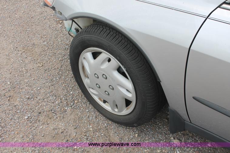 image for item I8113 1998 Honda Accord LX