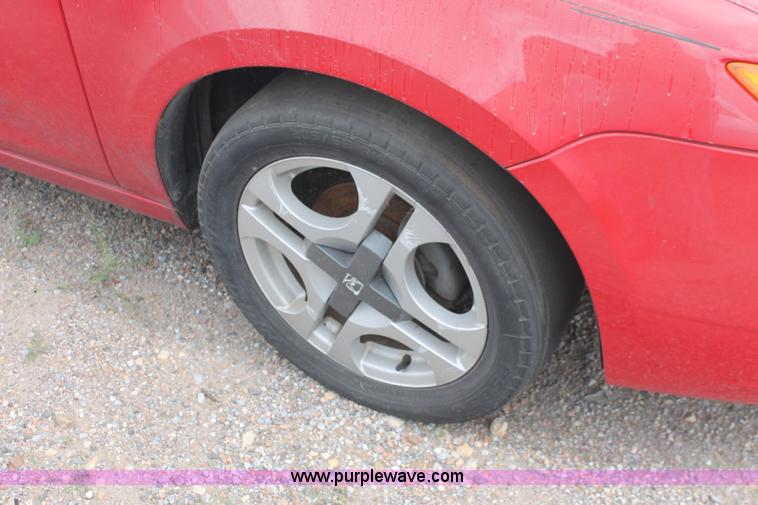 image for item I8114 2004 Saturn ION Quad Coupe 3