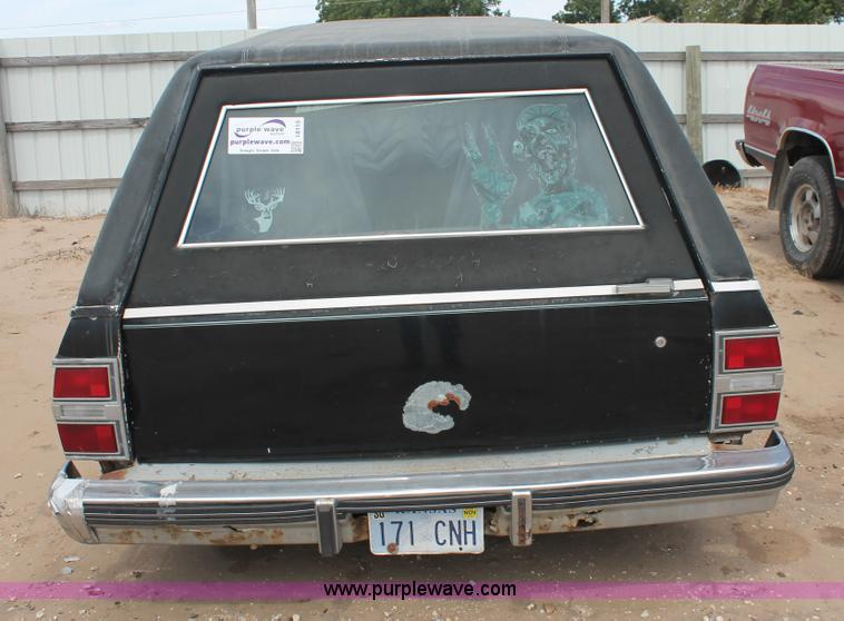 image for item I8115 1981 Buick LeSabe Estate