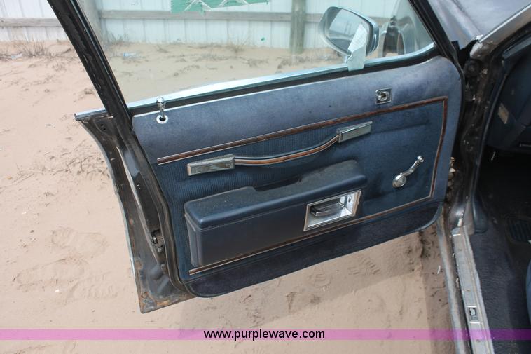 image for item I8115 1981 Buick LeSabe Estate