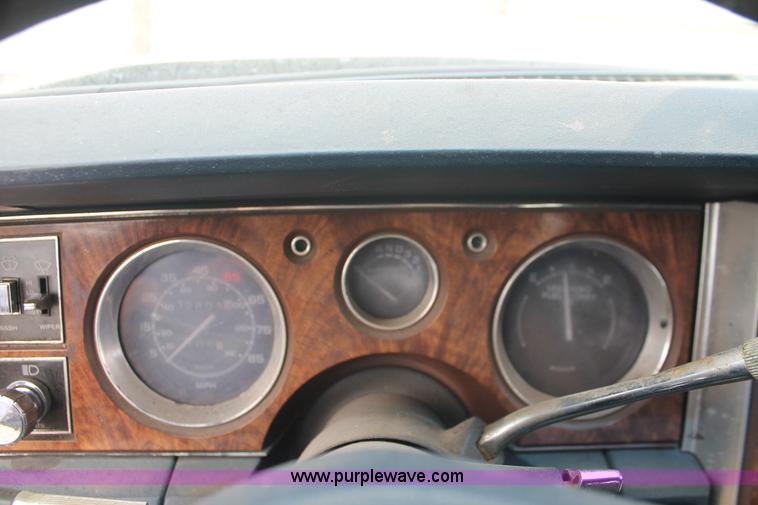 image for item I8115 1981 Buick LeSabe Estate