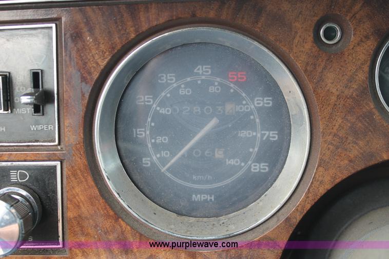 image for item I8115 1981 Buick LeSabe Estate