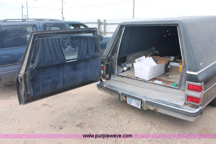 image for item I8115 1981 Buick LeSabe Estate