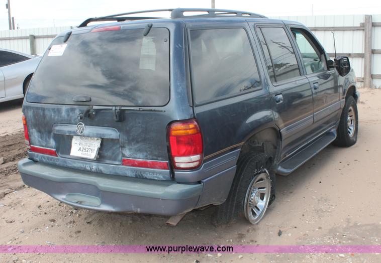 image for item I8116 1998 Mercury Mountaineer SUV