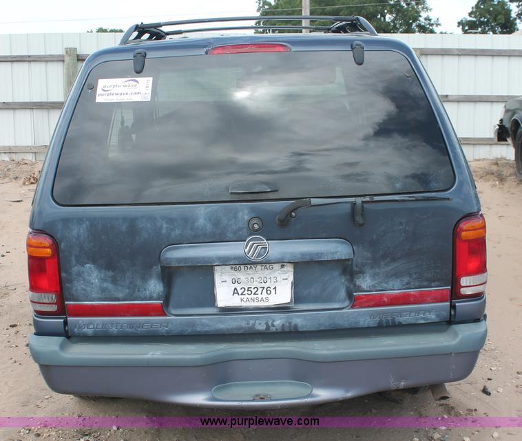 image for item I8116 1998 Mercury Mountaineer SUV