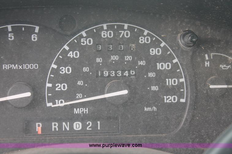 image for item I8116 1998 Mercury Mountaineer SUV