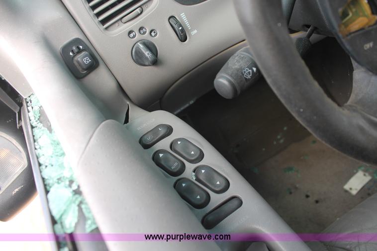 image for item I8116 1998 Mercury Mountaineer SUV