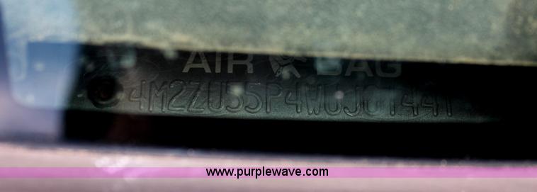 image for item I8116 1998 Mercury Mountaineer SUV