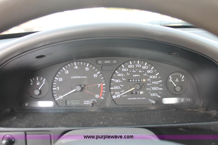 image for item I8153 1992 Nissan Sentra E