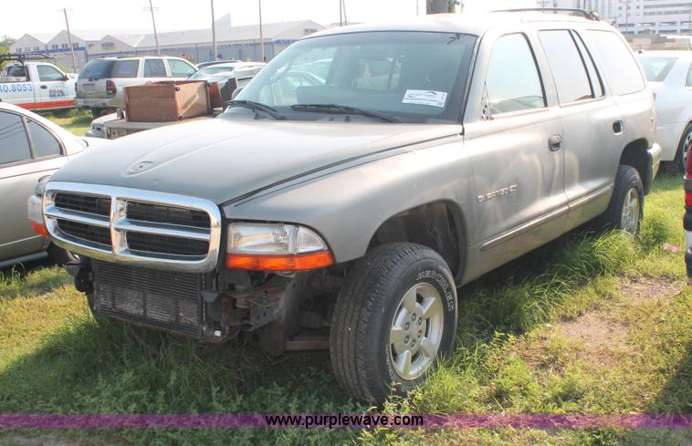 image for item I8154 2001 Dodge Durango SUV