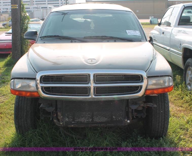 image for item I8154 2001 Dodge Durango SUV