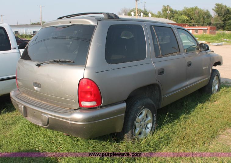 image for item I8154 2001 Dodge Durango SUV