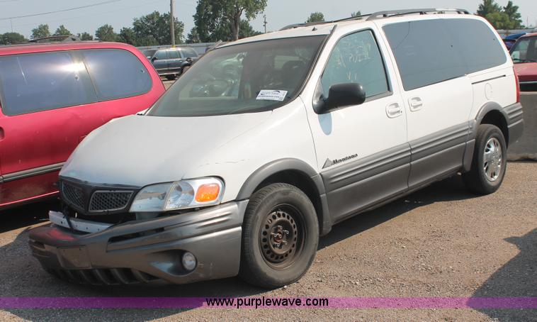image for item I8157 2001 Pontiac Montana van