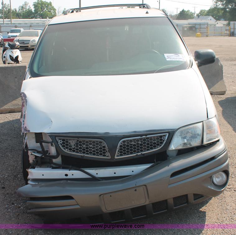 image for item I8157 2001 Pontiac Montana van