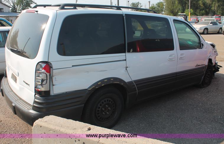 image for item I8157 2001 Pontiac Montana van