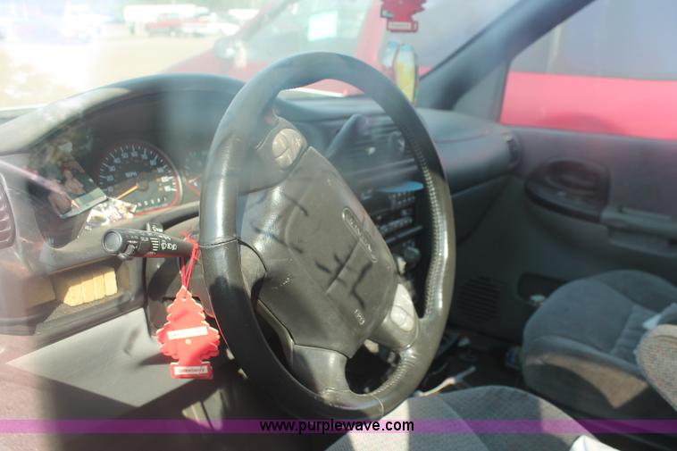 image for item I8157 2001 Pontiac Montana van