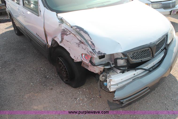 image for item I8157 2001 Pontiac Montana van