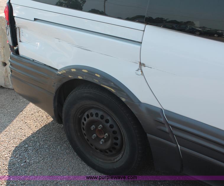image for item I8157 2001 Pontiac Montana van