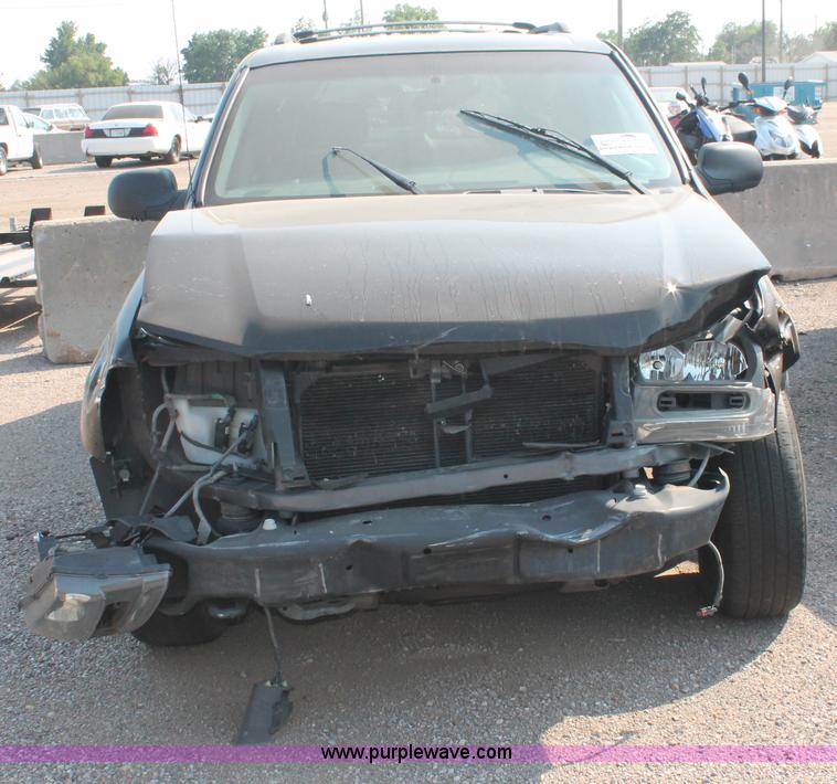 image for item I8158 2002 Chevrolet TrailBlazer SUV