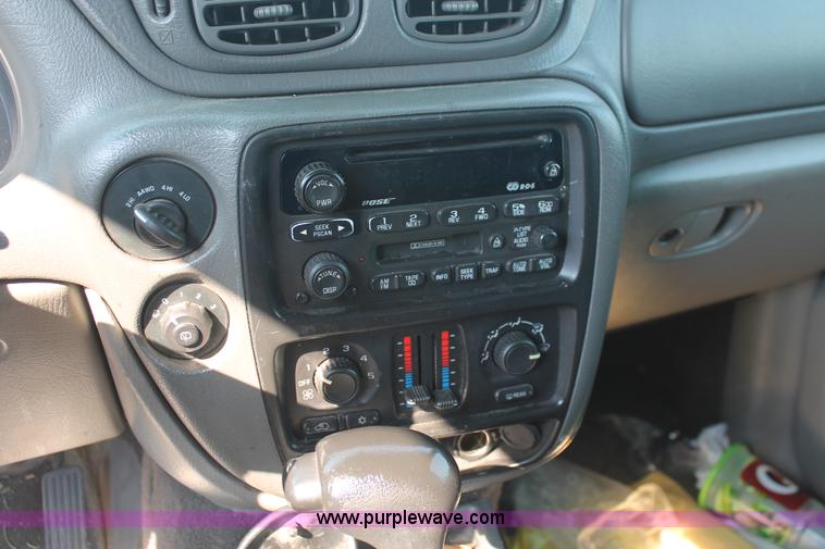 image for item I8158 2002 Chevrolet TrailBlazer SUV