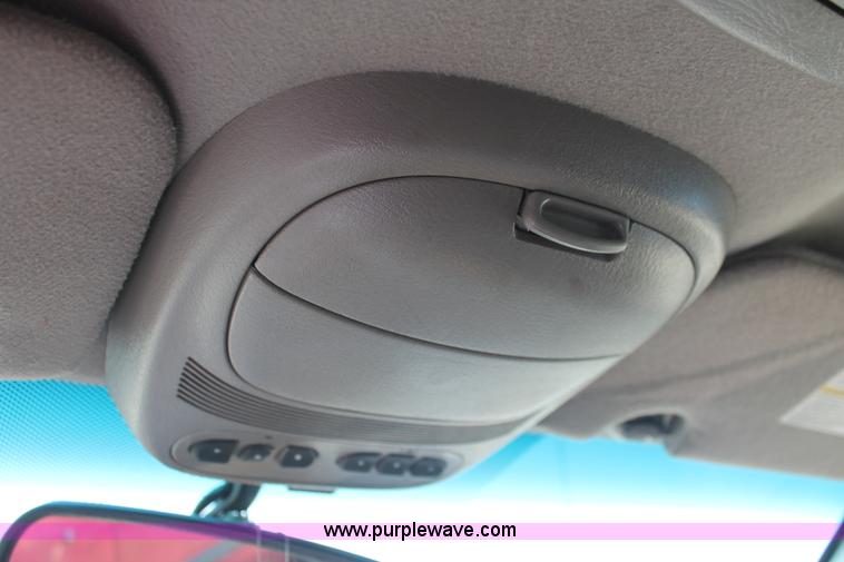 image for item I8158 2002 Chevrolet TrailBlazer SUV