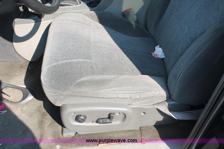 image for item I8158 2002 Chevrolet TrailBlazer SUV