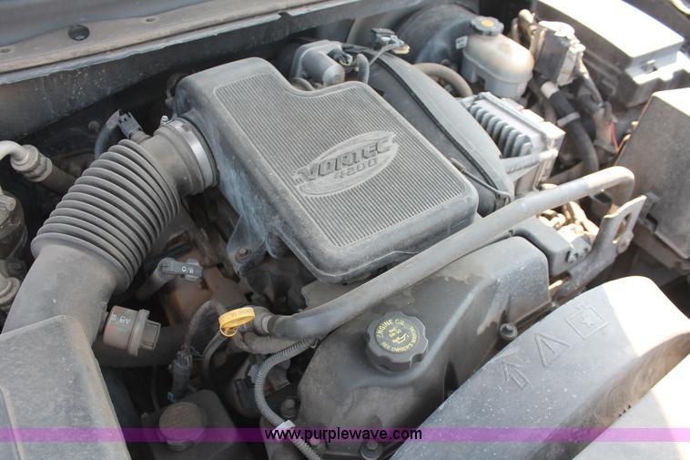 image for item I8158 2002 Chevrolet TrailBlazer SUV