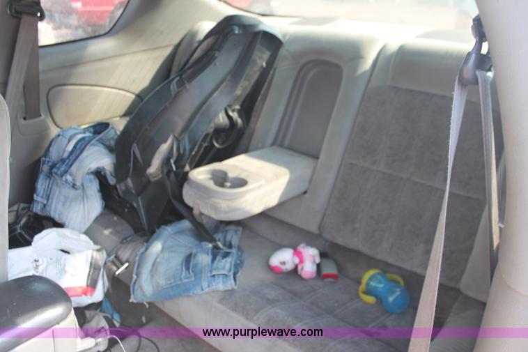 image for item I8160 2001 Chevrolet Monte Carlo LS