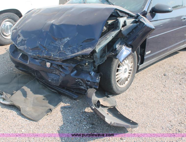 image for item I8160 2001 Chevrolet Monte Carlo LS