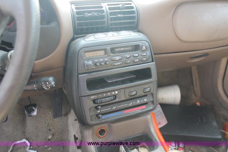image for item I8161 1999 Saturn SL SL1