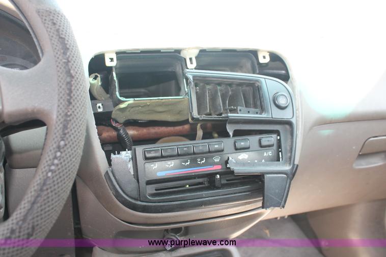 image for item I8165 1998 Honda Civic LX