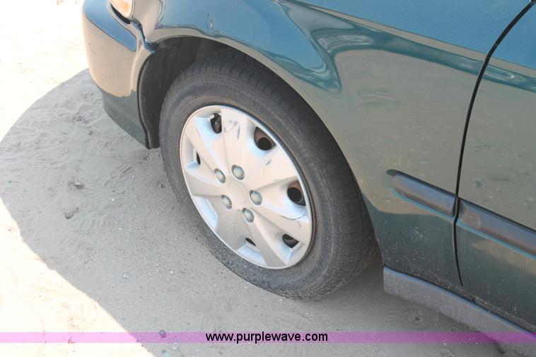 image for item I8165 1998 Honda Civic LX