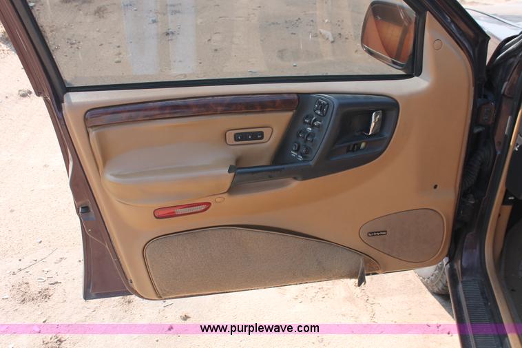 image for item I8166 1996 Jeep Grand Cherokee Limited SUV
