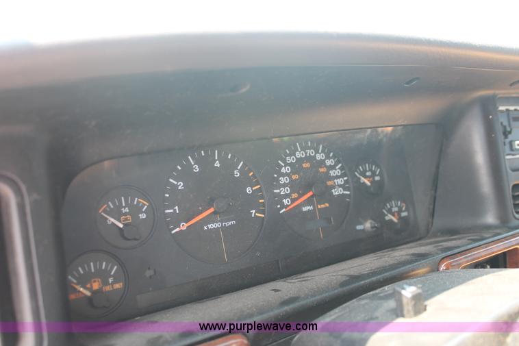 image for item I8166 1996 Jeep Grand Cherokee Limited SUV