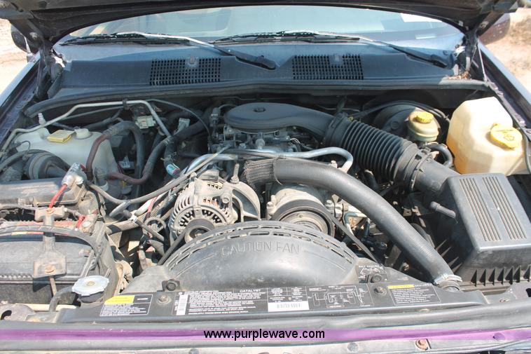 image for item I8166 1996 Jeep Grand Cherokee Limited SUV