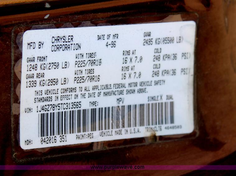 image for item I8166 1996 Jeep Grand Cherokee Limited SUV