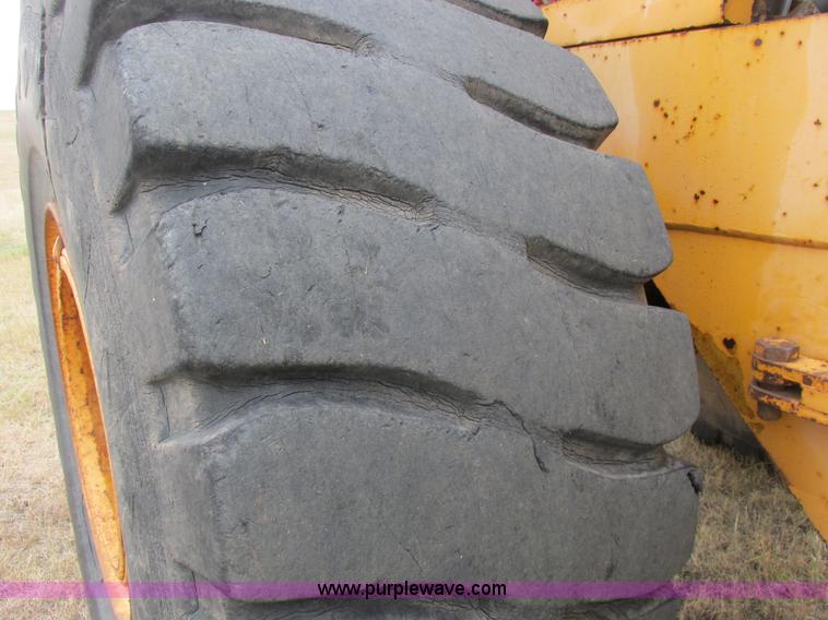 image for item A8642 International H90E Payloader wheel loader